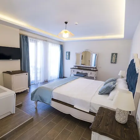 Hotel Icarus 3*
