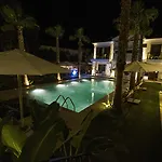 Hotel Icarus 3*