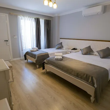 Otel ıcarus 3*