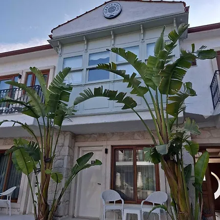 Otel ıcarus 3*
