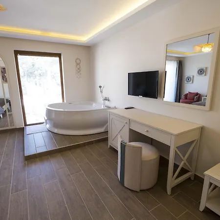 ıcarus 3* Alaçatı
